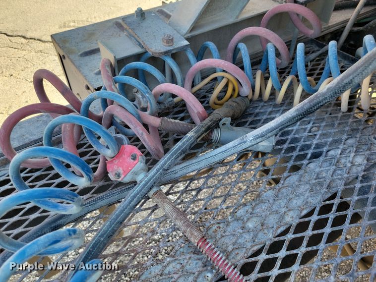 image for item DZ6736 1990 Ford L9000 semi truck