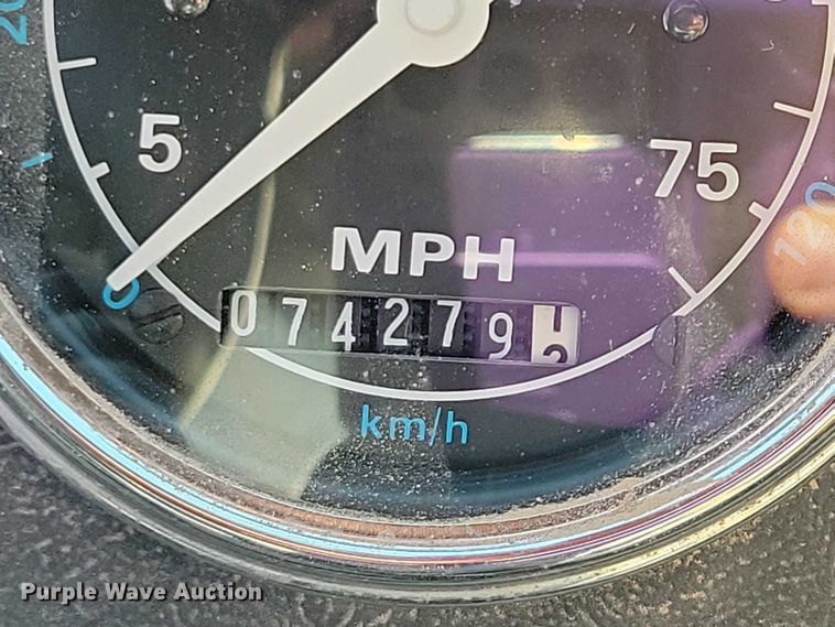 image for item DZ6736 1990 Ford L9000 semi truck