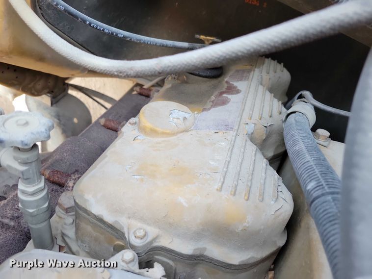 image for item DZ6736 1990 Ford L9000 semi truck