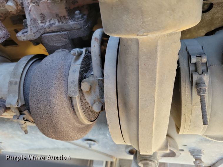 image for item DZ6736 1990 Ford L9000 semi truck