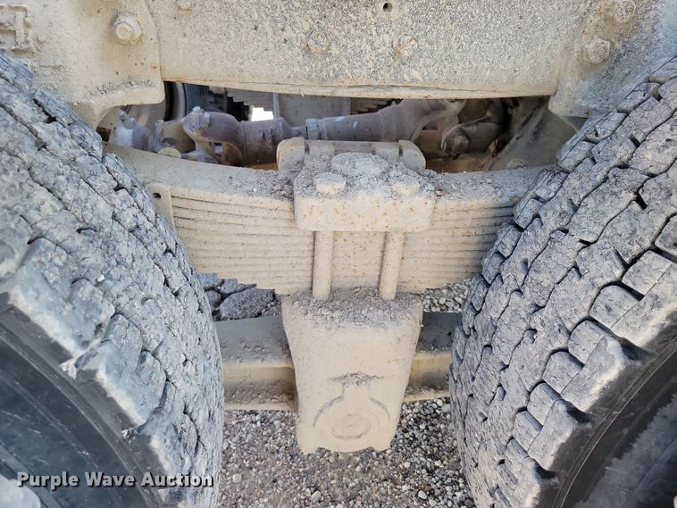 image for item DZ6736 1990 Ford L9000 semi truck