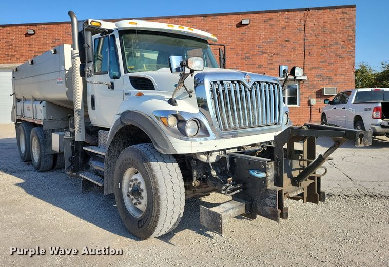 image for item DZ6737 2012 International  WorkStar 7500 dump truck