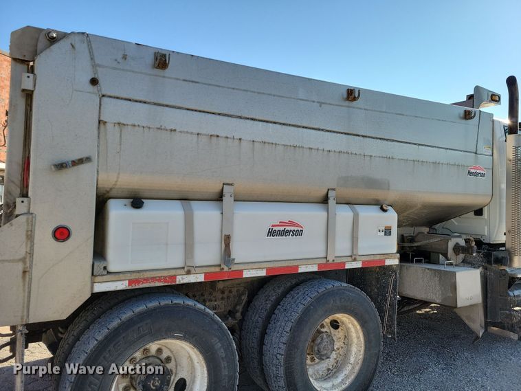 image for item DZ6737 2012 International  WorkStar 7500 dump truck