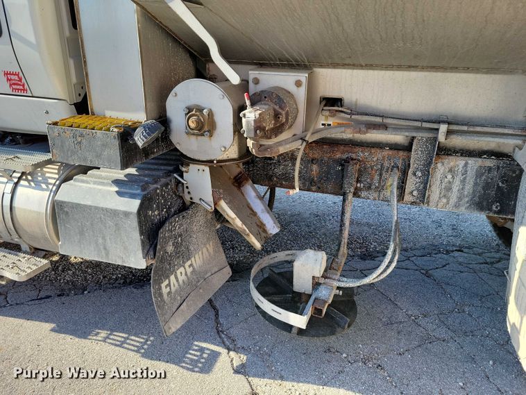 image for item DZ6737 2012 International  WorkStar 7500 dump truck