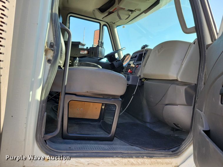 image for item DZ6737 2012 International  WorkStar 7500 dump truck