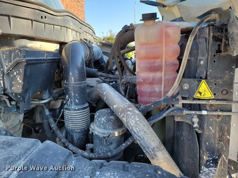 image for item DZ6737 2012 International  WorkStar 7500 dump truck