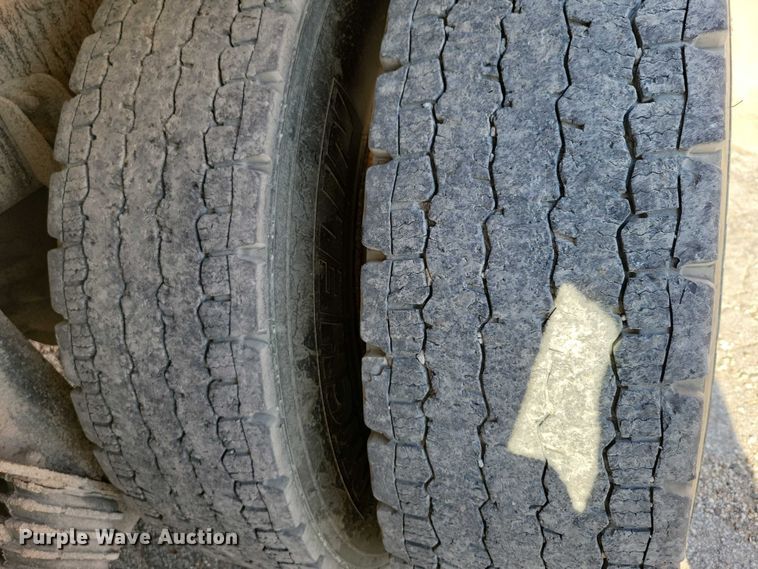 image for item DZ6737 2012 International  WorkStar 7500 dump truck