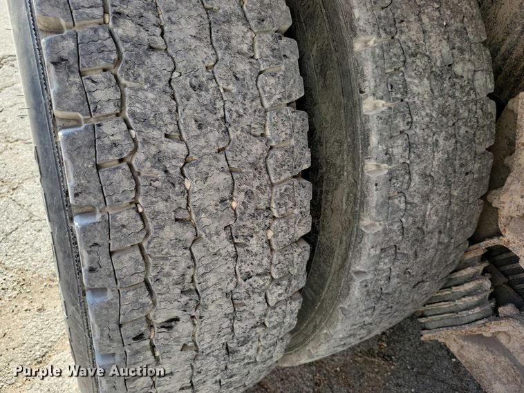 image for item DZ6737 2012 International  WorkStar 7500 dump truck