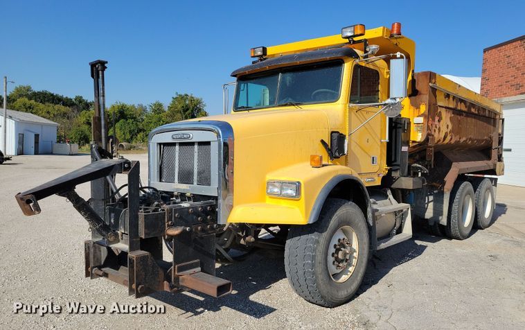 image for item DZ6738 1999 Freightliner FL112 dump truck