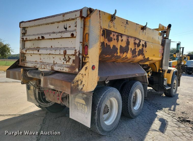 image for item DZ6738 1999 Freightliner FL112 dump truck
