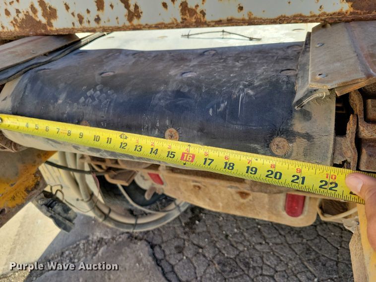 image for item DZ6738 1999 Freightliner FL112 dump truck