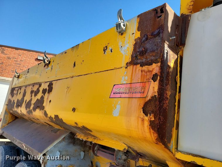 image for item DZ6738 1999 Freightliner FL112 dump truck