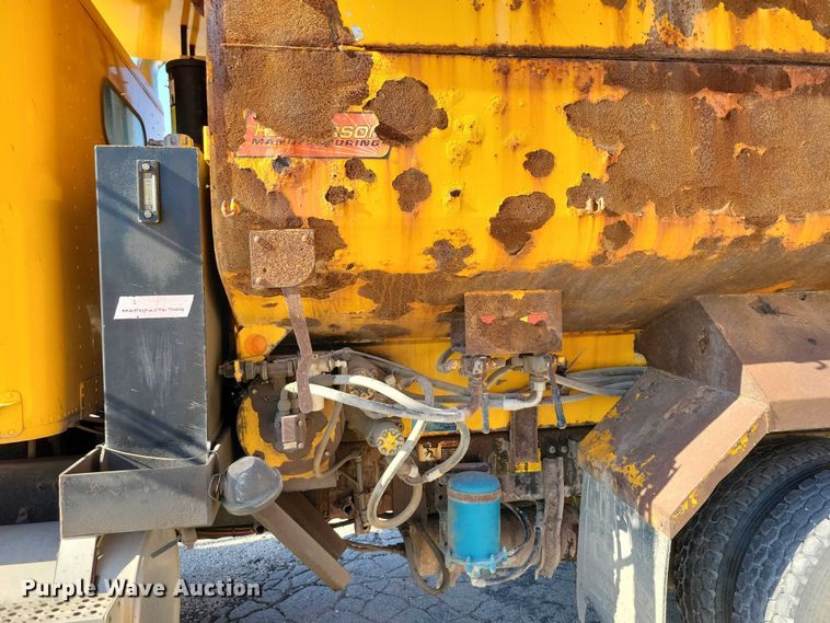 image for item DZ6738 1999 Freightliner FL112 dump truck