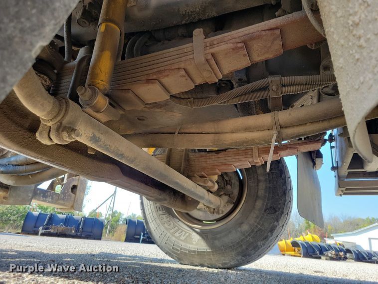 image for item DZ6738 1999 Freightliner FL112 dump truck