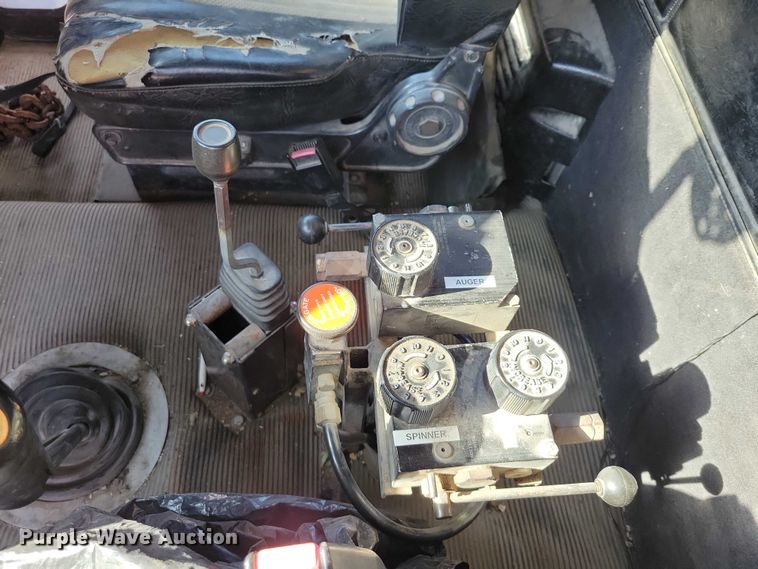 image for item DZ6738 1999 Freightliner FL112 dump truck