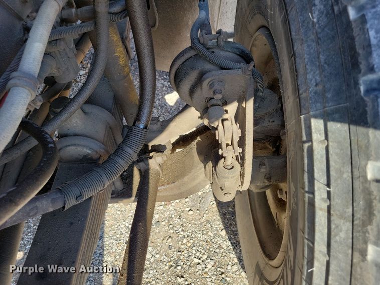 image for item DZ6738 1999 Freightliner FL112 dump truck