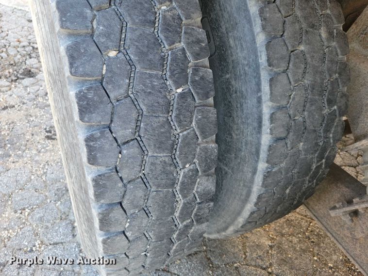 image for item DZ6738 1999 Freightliner FL112 dump truck