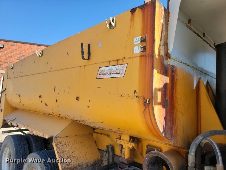 image for item DZ6739 1996 Ford L9000 dump truck