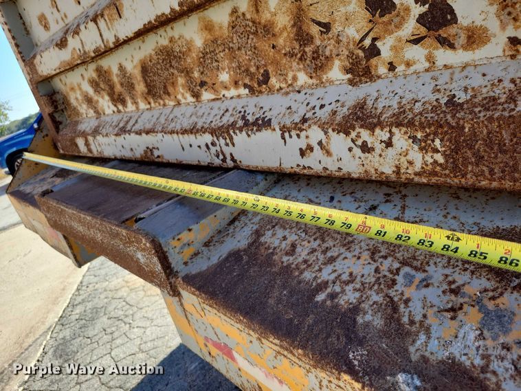 image for item DZ6739 1996 Ford L9000 dump truck