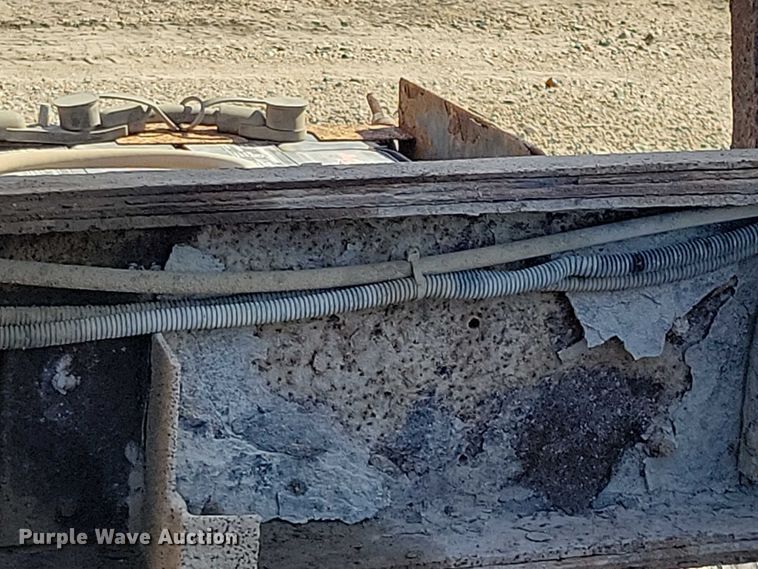 image for item DZ6739 1996 Ford L9000 dump truck