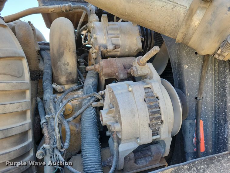 image for item DZ6739 1996 Ford L9000 dump truck