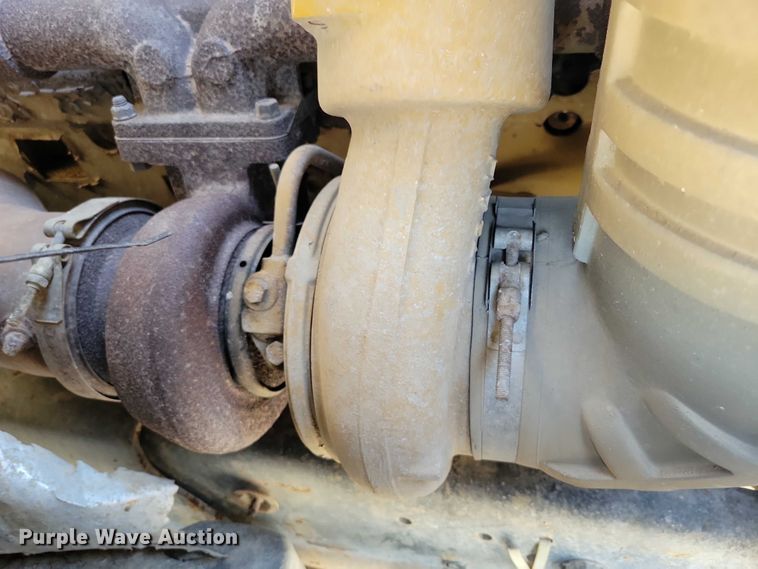 image for item DZ6739 1996 Ford L9000 dump truck