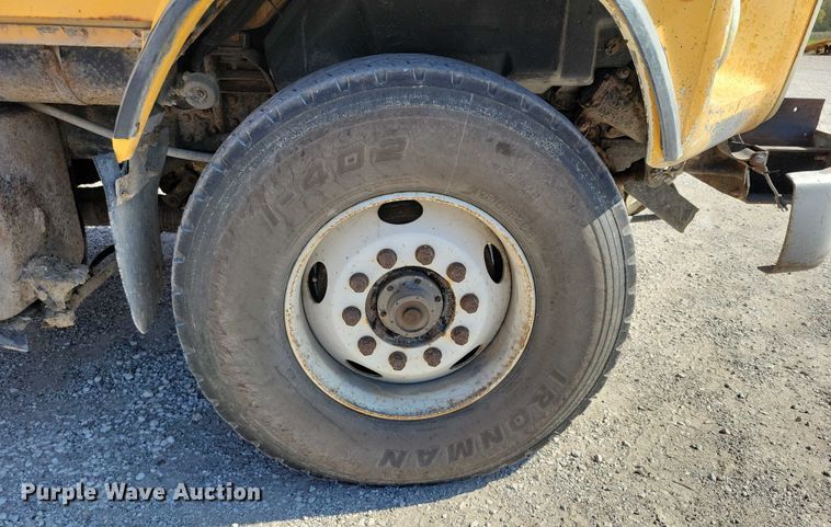 image for item DZ6739 1996 Ford L9000 dump truck