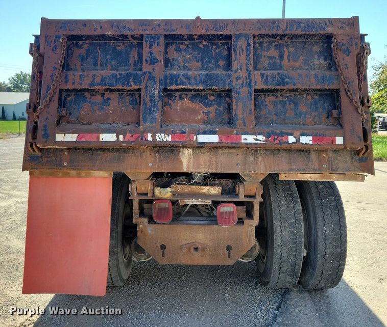 image for item DZ6740 1988 Ford L9000 dump truck