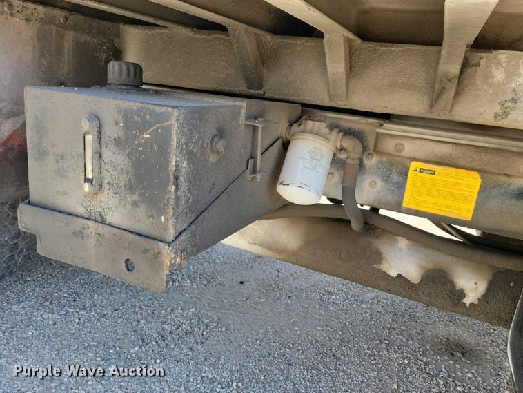 image for item DZ6740 1988 Ford L9000 dump truck