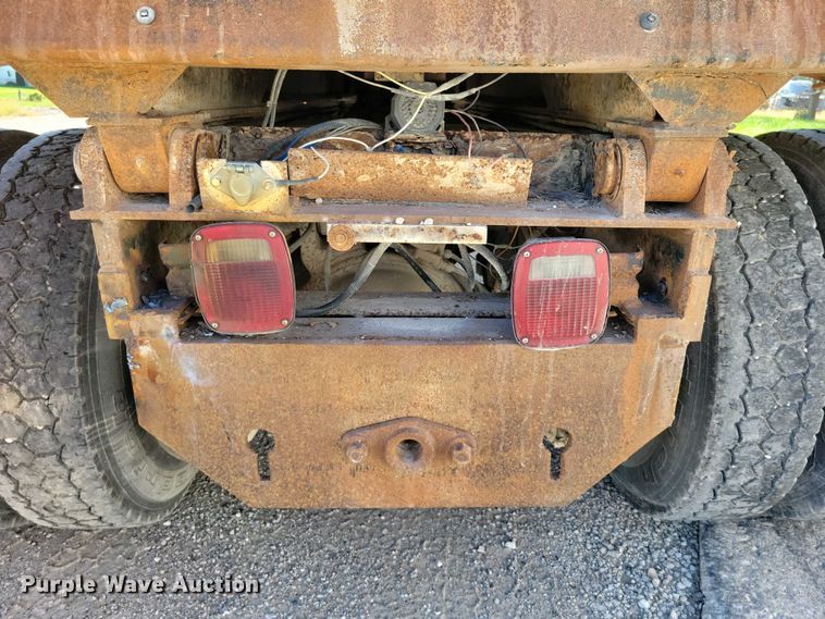 image for item DZ6740 1988 Ford L9000 dump truck