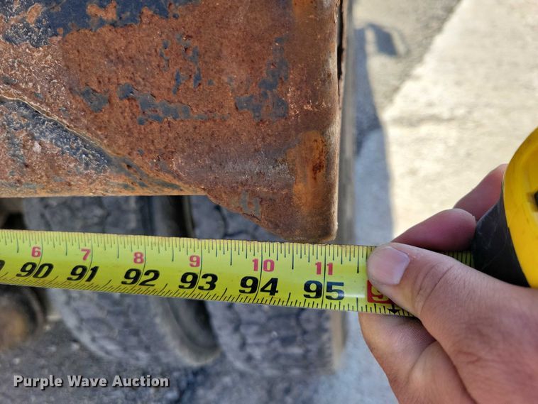 image for item DZ6740 1988 Ford L9000 dump truck