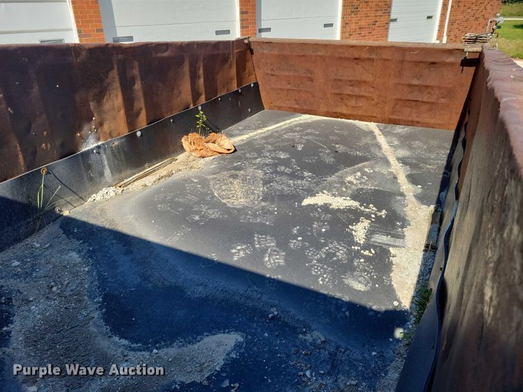 image for item DZ6740 1988 Ford L9000 dump truck