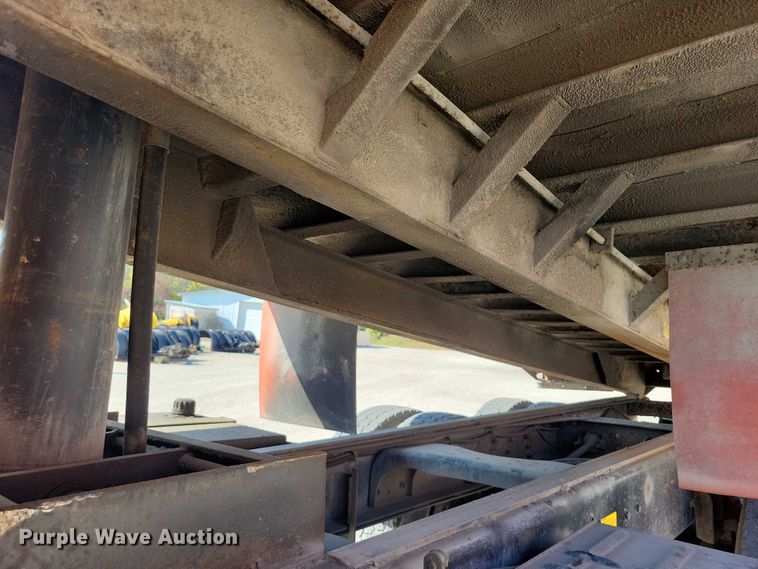 image for item DZ6740 1988 Ford L9000 dump truck