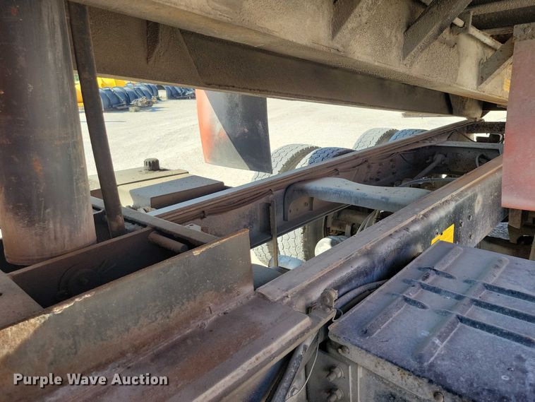 image for item DZ6740 1988 Ford L9000 dump truck