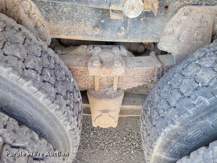 image for item DZ6740 1988 Ford L9000 dump truck