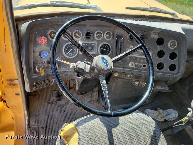 image for item DZ6740 1988 Ford L9000 dump truck