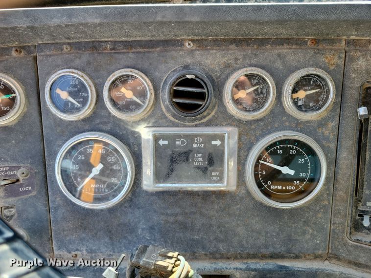 image for item DZ6740 1988 Ford L9000 dump truck