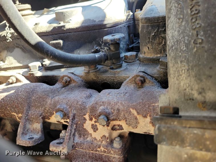 image for item DZ6740 1988 Ford L9000 dump truck