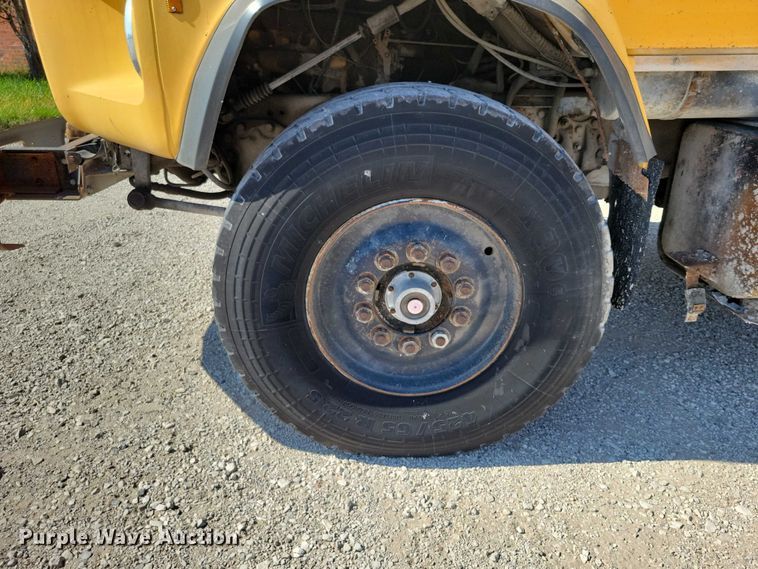 image for item DZ6740 1988 Ford L9000 dump truck