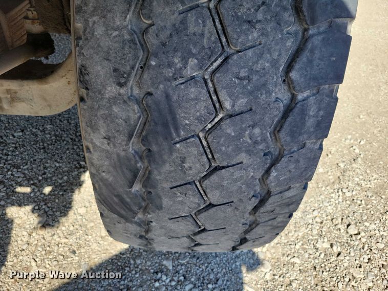 image for item DZ6740 1988 Ford L9000 dump truck