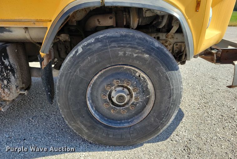 image for item DZ6740 1988 Ford L9000 dump truck