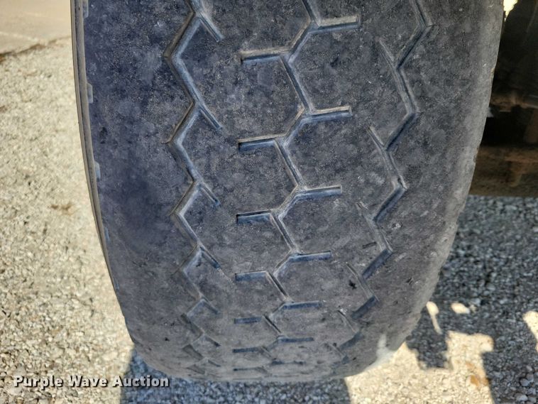 image for item DZ6740 1988 Ford L9000 dump truck