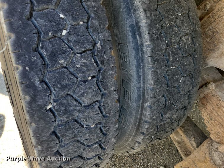 image for item DZ6740 1988 Ford L9000 dump truck