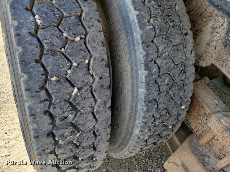 image for item DZ6740 1988 Ford L9000 dump truck