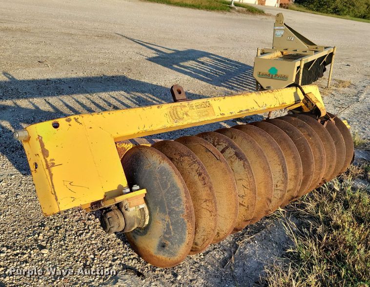 image for item DZ6742 The Retriever shoulder reclaimer