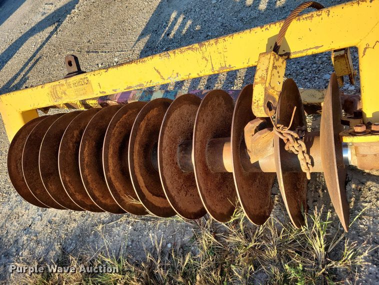 image for item DZ6742 The Retriever shoulder reclaimer