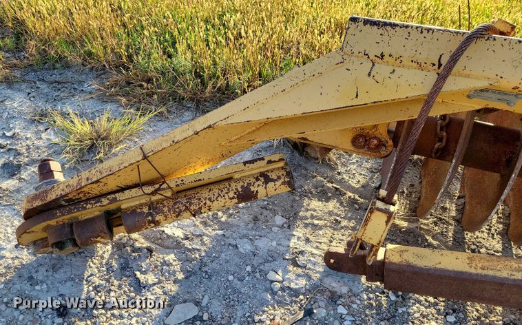 image for item DZ6742 The Retriever shoulder reclaimer