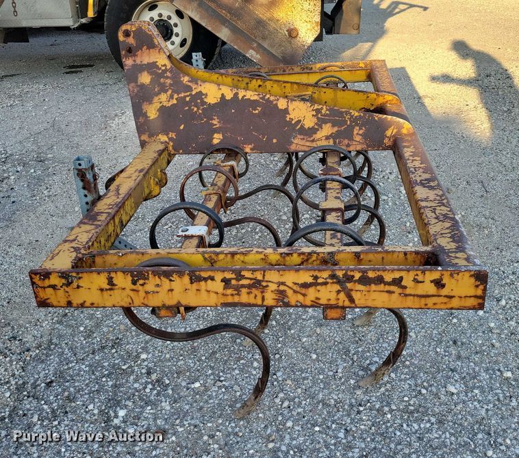 image for item DZ6744 Springtooth harrow