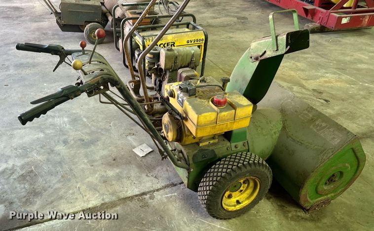 image for item DZ8994 Lot of tools Lawn and garden equipment