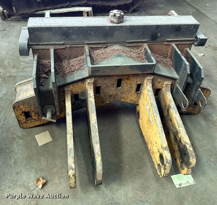 image for item DZ8996 Motor grader plow mount